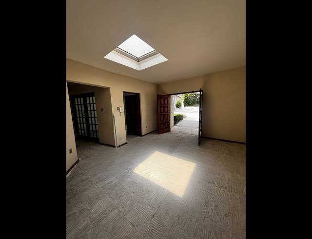 5 BEDROOM FREEHOLD FOR SALE IN MORNINGSIDE